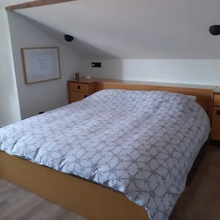 巴宾公寓酒店 扎达尔