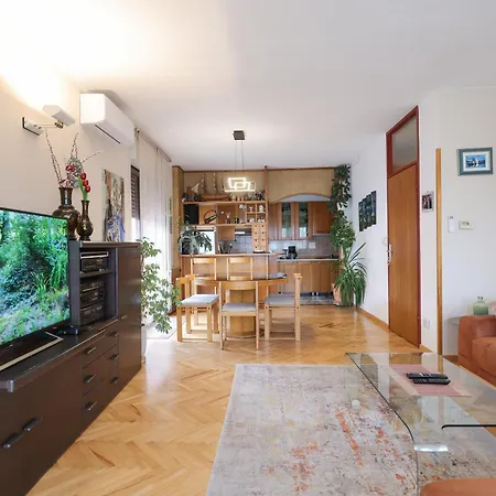 Babin Apartment *